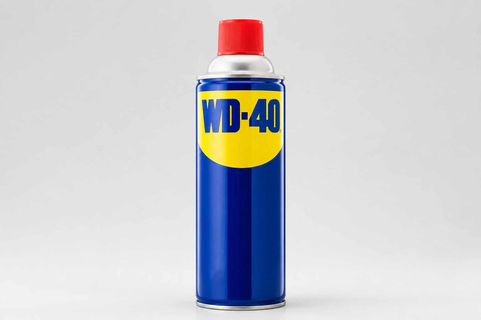 Pourquoi l'utilisation du WD-40 sur un escalier qui grince est une fausse bonne idée 🧐