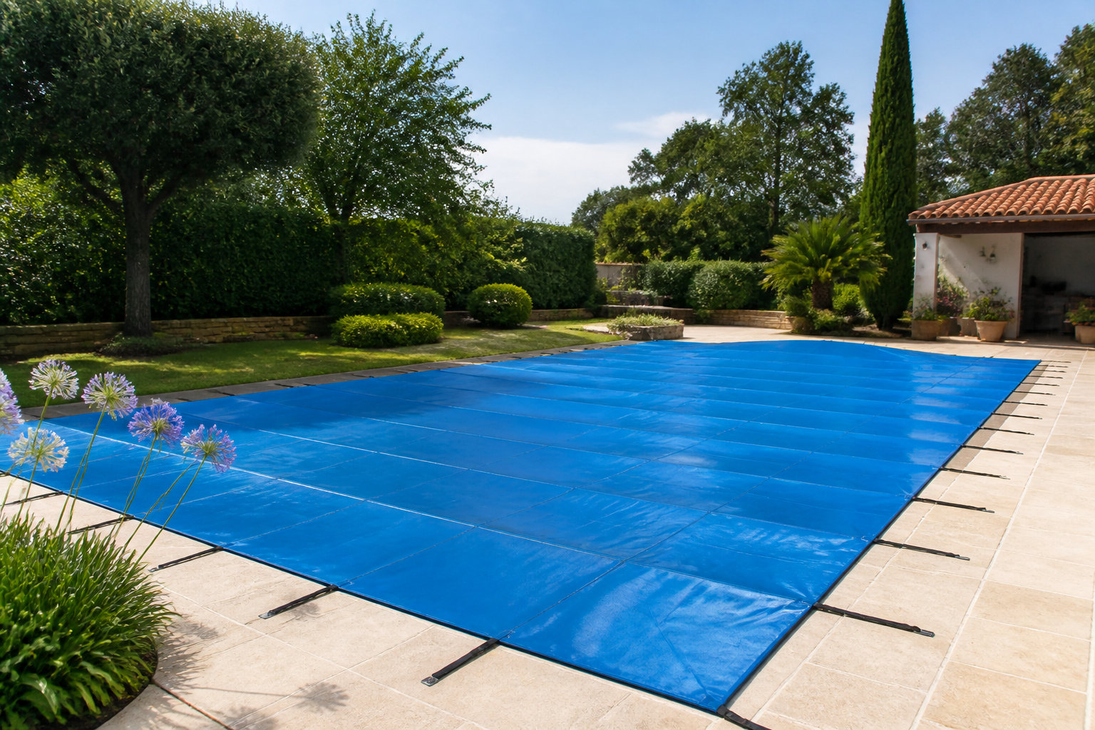 Quelle bâche d'hivernage pour piscine hors sol privilégier ? Je vous explique tout ! 🏊